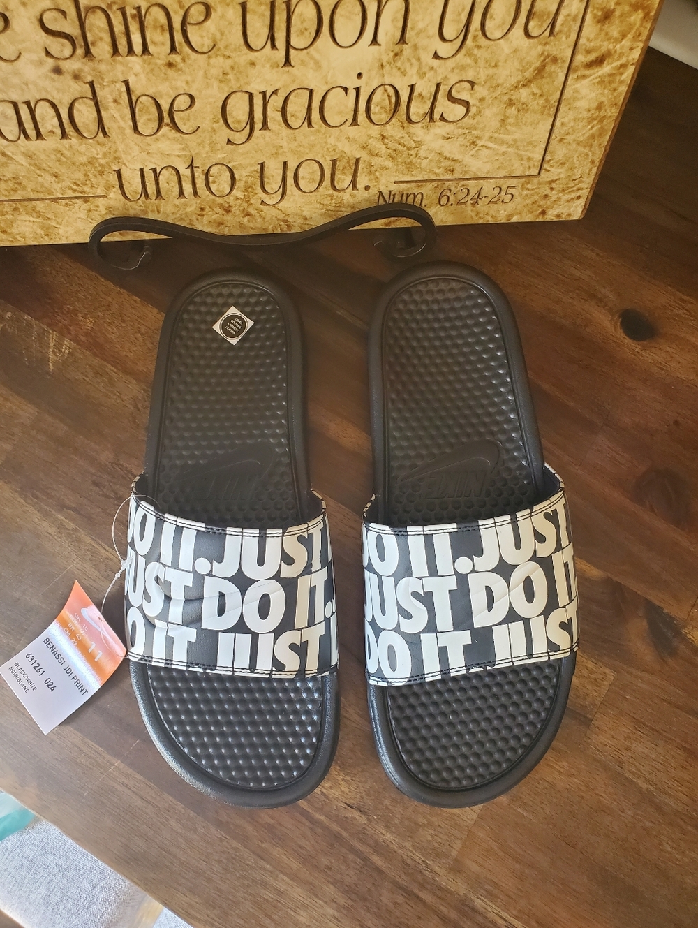 Nike Benassi JDI Slides - Picture 4 of 5